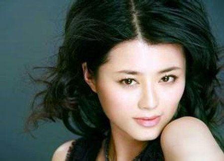 薛大鹏个人资料妻子,幸福家庭背后的贤内助，揭秘他的美满婚姻生活